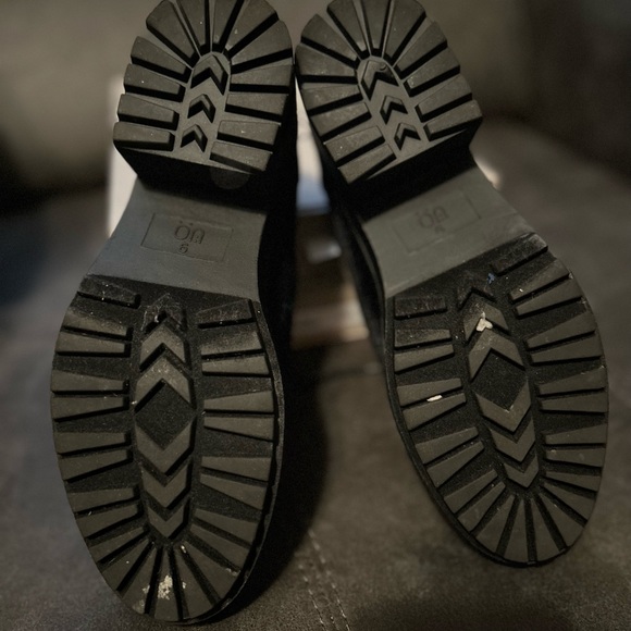 Urban Outfitters Sadie Bubble Tox Oxford - Picture 2 of 2